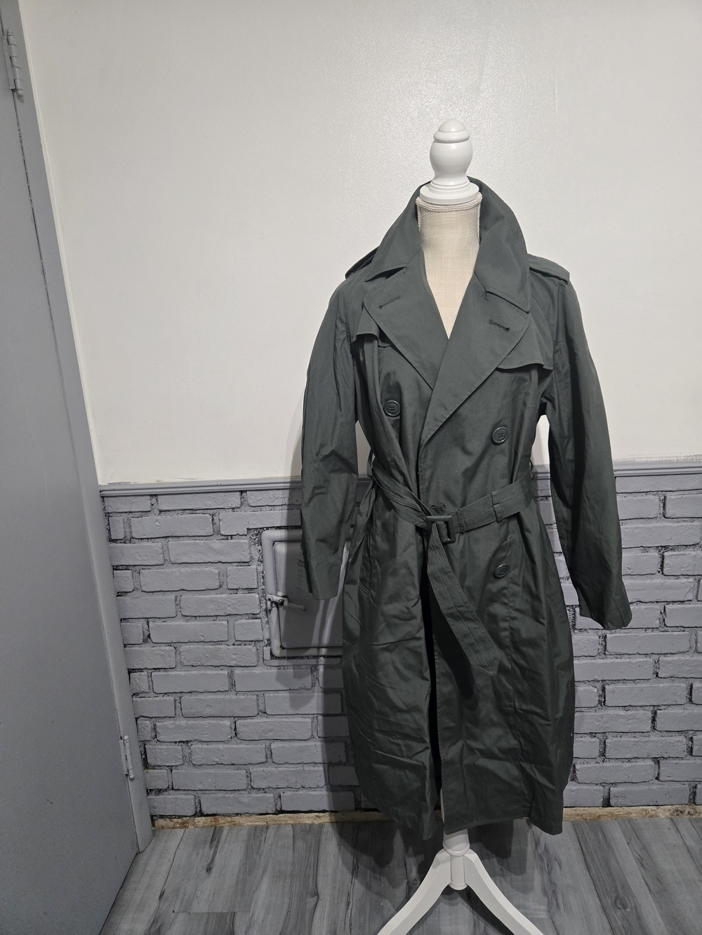 Vintage Vietnam Army Green 274 Women's Trench Coat with Belt